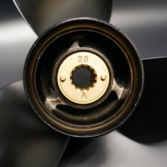 Гребной винт Mercury 25-70 (3x11-1/8x13) Гребной винт Mercury 25-70 (3x11-1/8x13)