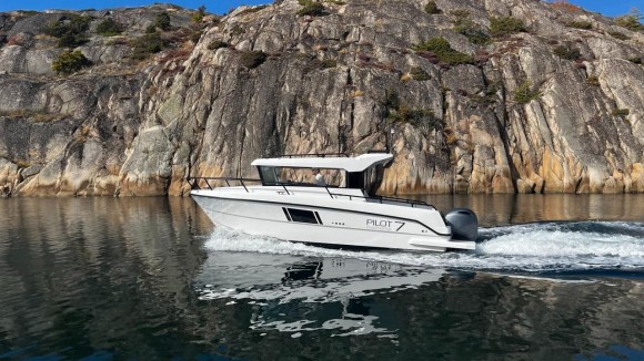 Катер Finnmaster P7