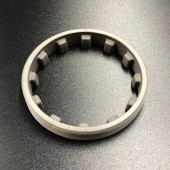 Гайка редуктора корончатая Honda BF35-50 (Omax) Гайка редуктора корончатая Honda BF35-50 (Omax)