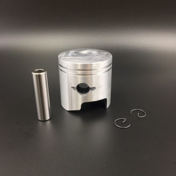 Поршень Suzuki DT9.9-15 (кольца 2.00mm) (STD) (Omax) Поршень Suzuki DT9.9-15 (кольца 2.00mm) (STD) (Omax)