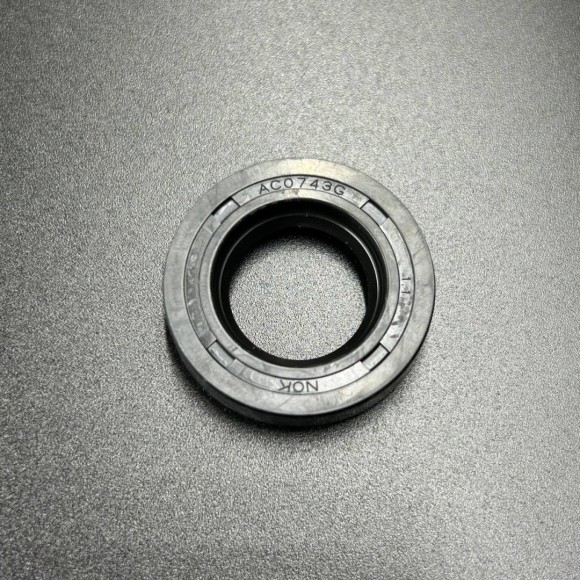 Сальник Honda (91251-ZV5-003) (17x30x7) (Honda)