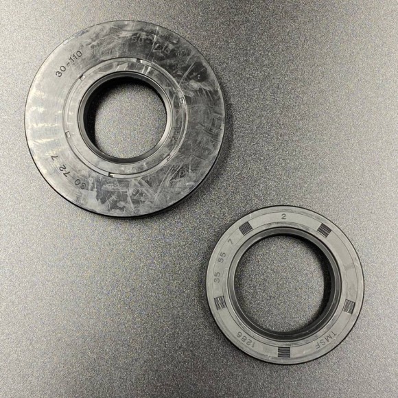 Комплект сальников (2шт) Arctic Cat 570F (3005-995; 3003-657; 3004-089; 3006-465) (Sinera)