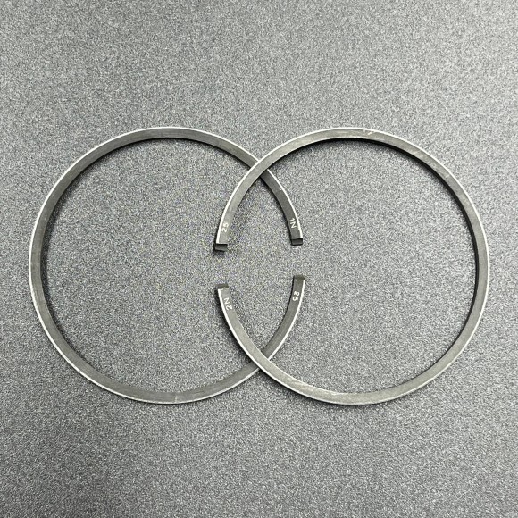 Кольца поршневые, комплект на один поршень Yamaha 9.9-15 (0.25mm) (Osaka) Кольца поршневые, комплект на один поршень Yamaha 9.9-15 (0.25mm) (Osaka)