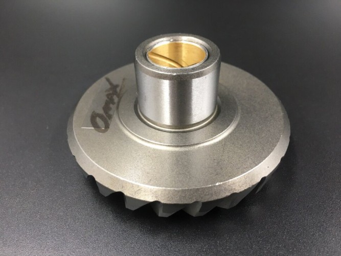 Шестерня переднего хода Suzuki DT20-30, DF25-30 (Omax)