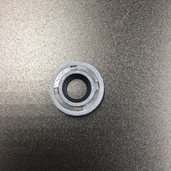 Сальник Yamaha (93102-08M43) (8x18x3.5) (Yamaha) Сальник Yamaha (93102-08M43) (8x18x3.5) (Yamaha)