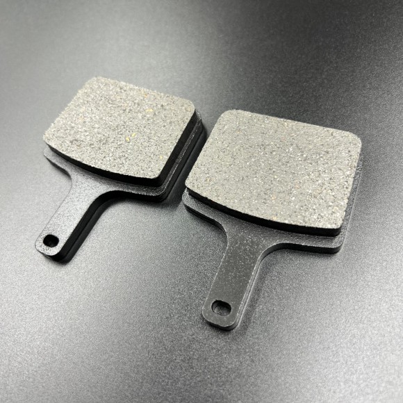 Колодки тормозные (карбон) (комплект) Polaris (2202202) (KINETIX)