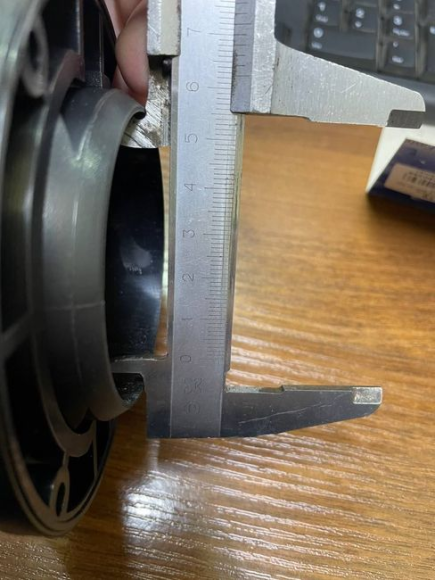 Уплотнитель для тросов управления черный