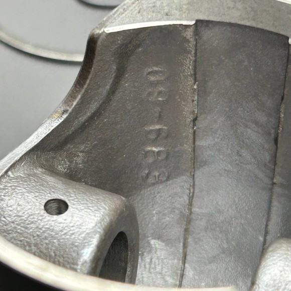 Поршневой комплект ArticCat 550 (STD) (3006-685) (Osaka) Поршневой комплект ArticCat 550 (STD) (3006-685) (Osaka)