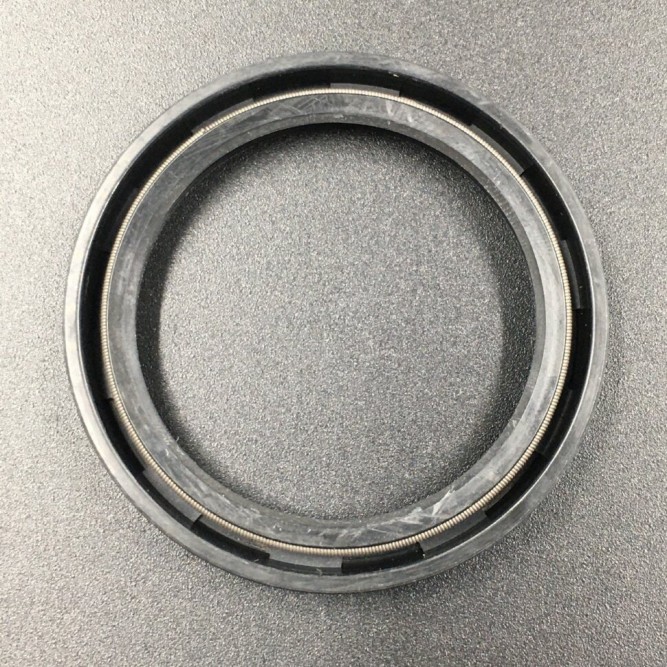 Сальник Yamaha (93102-40M14; 93102-40M38) (40x52x6) (Osaka)