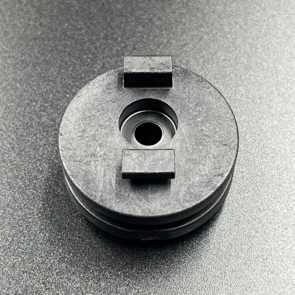 Корпус сальника тяги переключения скорости Yamaha 40X, F30-40 (Yamaha) Корпус сальника тяги переключения скорости Yamaha 40X, F30-40 (Yamaha)