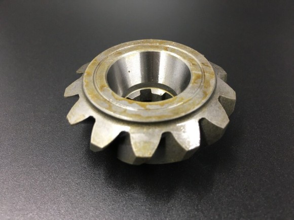 Шестерня вертикального вала (Пиньон) Yamaha 40-50, F40-50 (6H4-45551-01) (Yamaha)