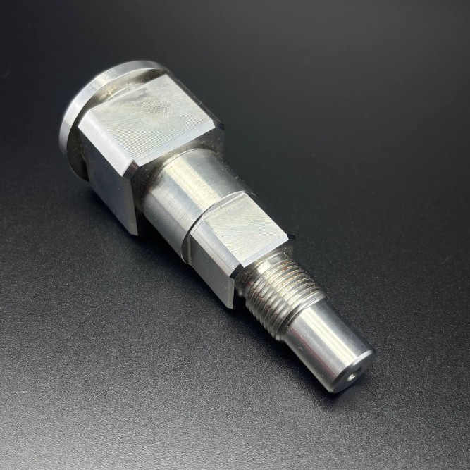Шток поворотного кронштейна Mercruiser Alpha/ Alpha Gen II/ Bravo I/II/III  (98230A1) (Quicksilver)