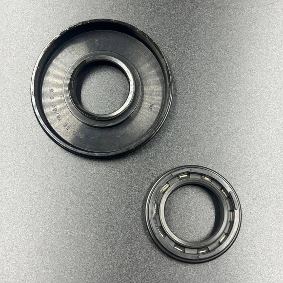 Комплект сальников коленвала Yamaha VK540 (93103-32095; 93103-32156) (KINETIX)