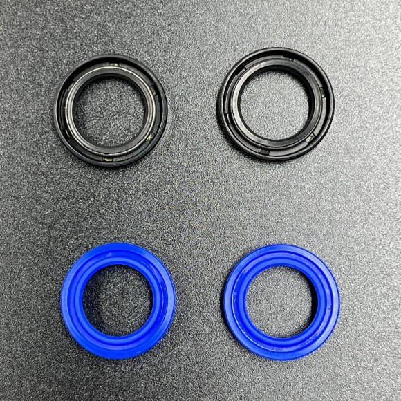 Ремкомплект цилиндров гидроподъема Volvo Penta DP, SP(872837,3860881)  (JSP)