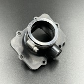Впускной патрубок BRP (420867861) (KINETIX) Впускной патрубок BRP (420867861) (KINETIX)