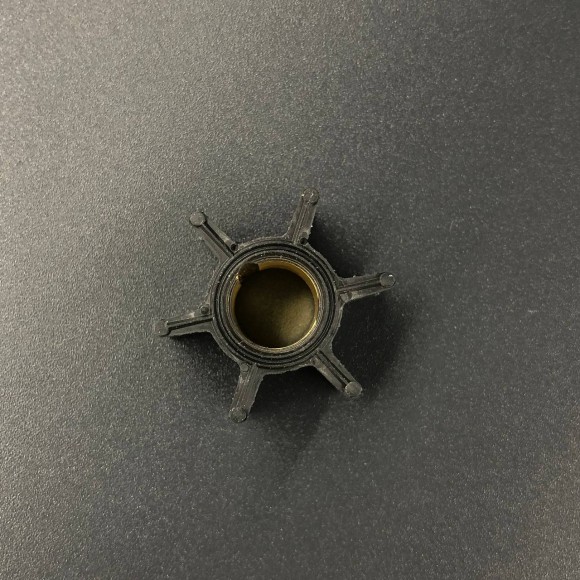 Крыльчатка помпы охлаждения Mercury 4-9,8 (47-65957; 65957; 89981; 39074) (PREMARINE) Крыльчатка помпы охлаждения Mercury 4-9,8 (47-65957; 65957; 89981; 39074) (PREMARINE)