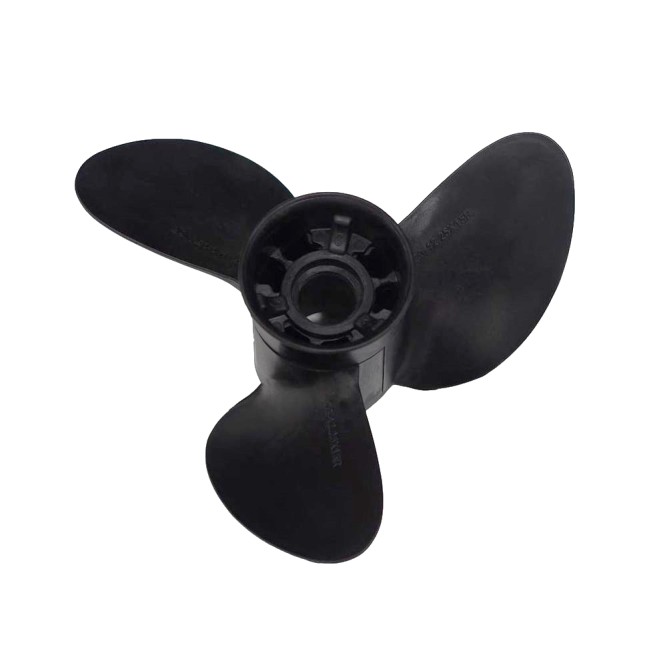 Винт гребной  Skipper для Yamaha 60-140HP композитный, диаметр - 13  1/4", шаг 17"