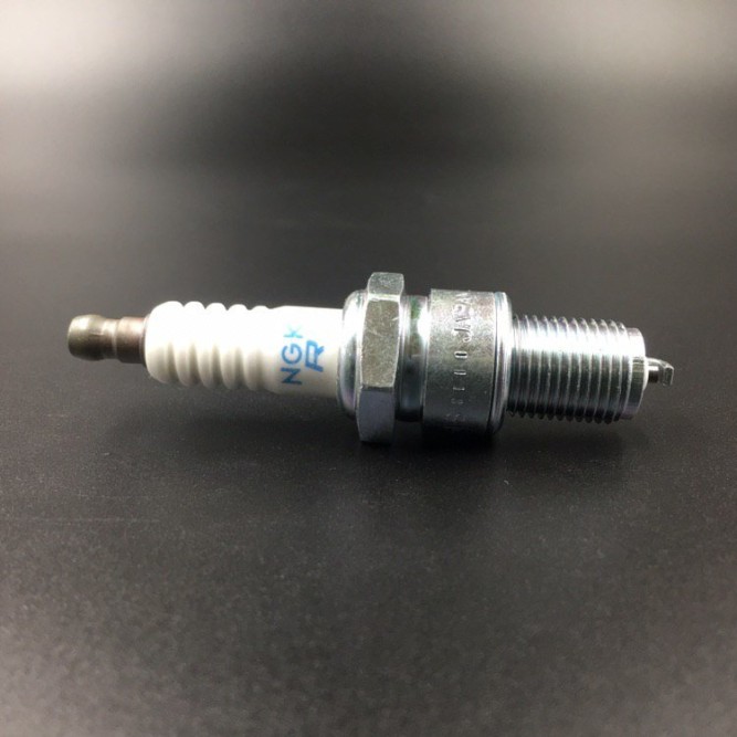 Свечи зажигания 7822 BPR6ES (NGK)