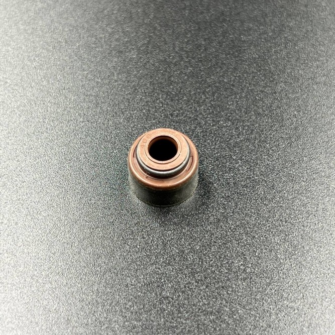 Маслосъемный колпачок Yamaha F75-115 (Впуск) (Yamaha)