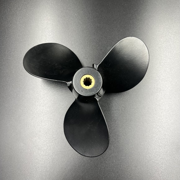 Гребной винт Suzuki DF4-DF6, DF4A-DF6A (3x7-1/2x8) (Polastorm)