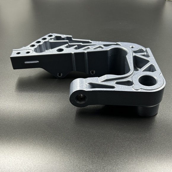 Струбцина подвески левая Yamaha 9.9-15 (63V-43111-07-8D) (Yamaha) Струбцина подвески левая Yamaha 9.9-15 (63V-43111-07-8D) (Yamaha)