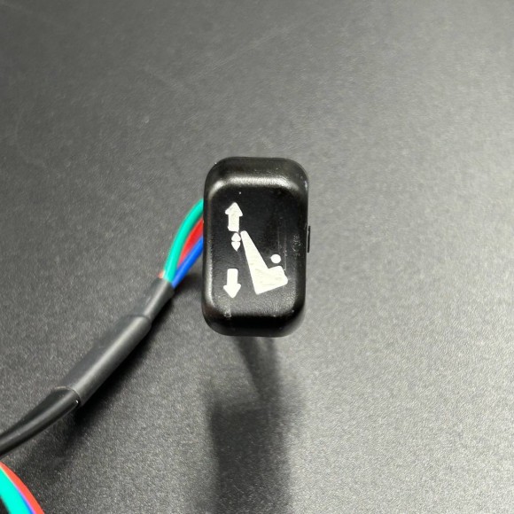 Кнопка гидроподъема пульта д/у Suzuki (Old) (PWB)