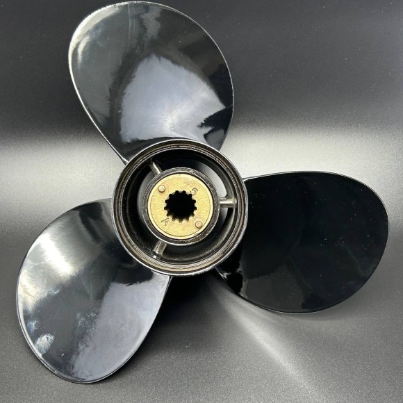 Гребной винт Mercury 25-70 (3x11-5/8x10-1/2) Black Max (Mercury) Гребной винт Mercury 25-70 (3x11-5/8x10-1/2) Black Max (Mercury)