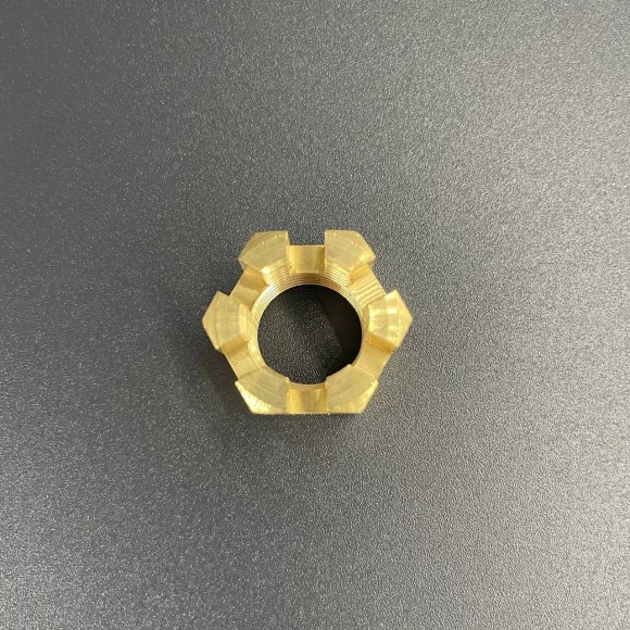 Гайка крепления гребного винта Yamaha 40-90, F25-100 (Yamaha) Гайка крепления гребного винта Yamaha 40-90, F25-100 (Yamaha)