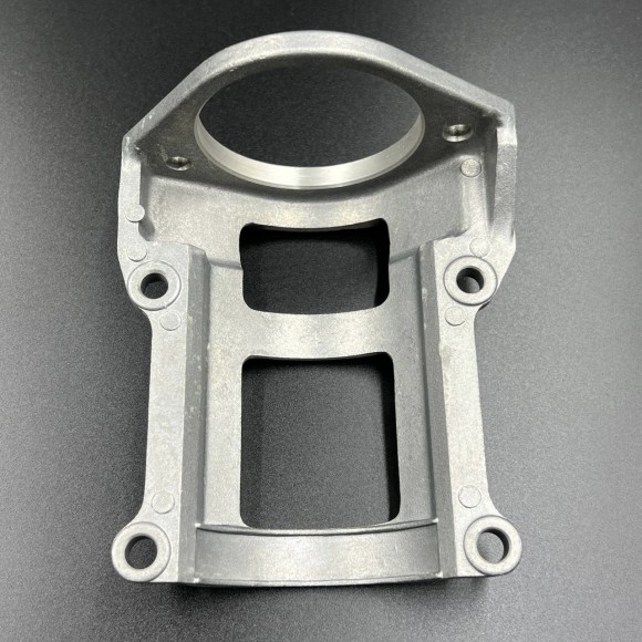 Крепление электростартера Suzuki DT25-30 (Suzuki)