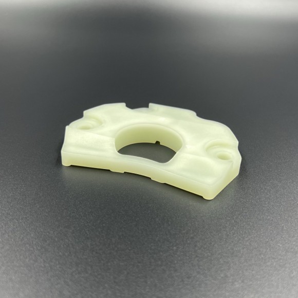 Крышка тяги реверса редуктора Yamaha F200-350 (Yamaha)