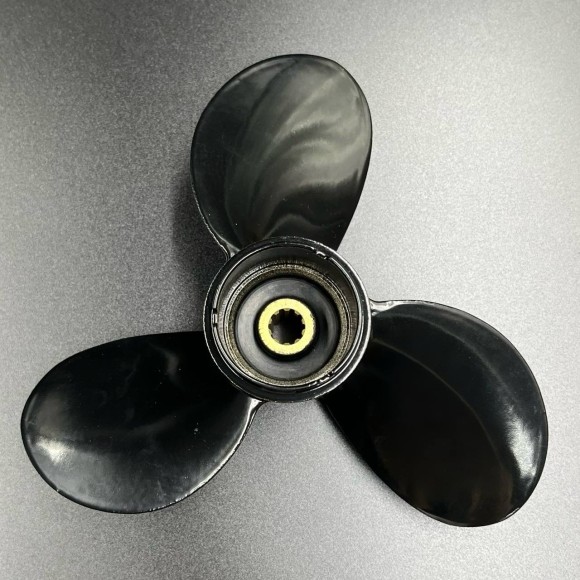 Гребной винт Suzuki DF4-DF6, DF4A-DF6A (3x7-1/2x6) (Polastorm)
