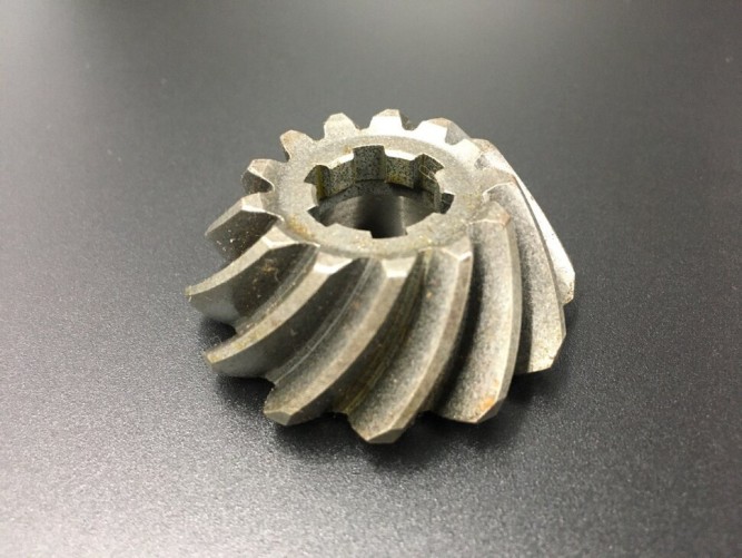 Ведущая шестерня редуктора Hidea/Yamaha 66T-45551-00