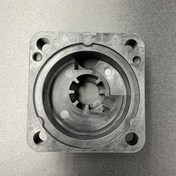 Корпус помпы охлаждения Yamaha 20-25, F20-25 (Yamaha) Корпус помпы охлаждения Yamaha 20-25, F20-25 (Yamaha)