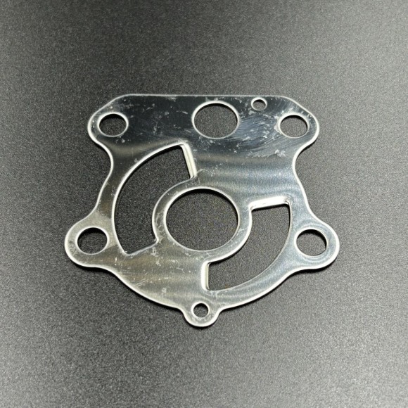 Пластина помпы охлаждения Yamaha 75-90 (KACAWA)