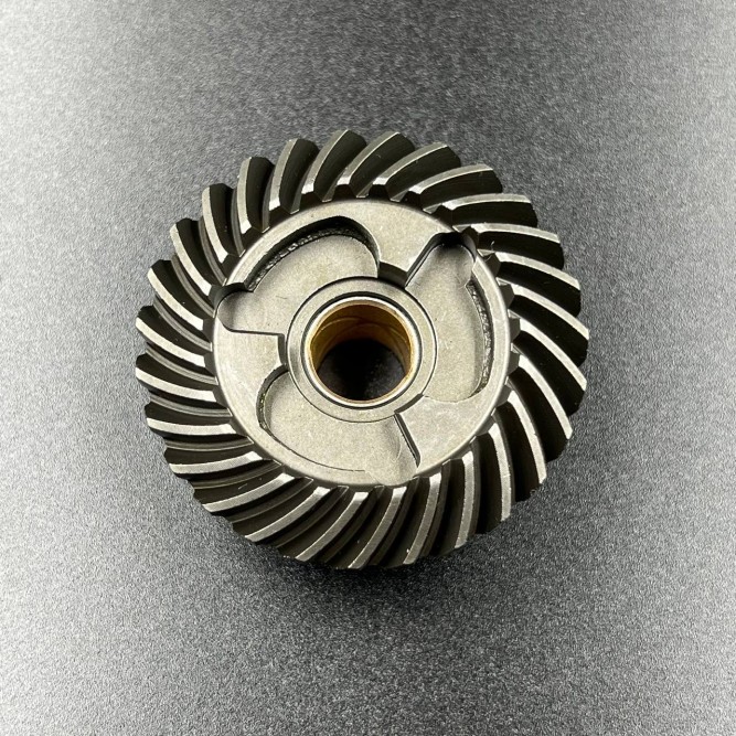 Шестерня переднего хода Tohatsu 8-9,8 (3B2-64010-0; 9.8F-06.27; 98A-801014; T9.8-08018) (YUELANG)