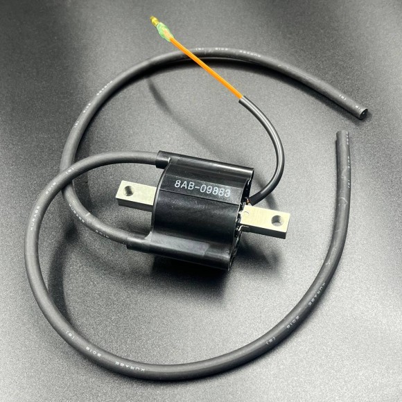 Катушка высоковольтная Yamaha 8AB-82310-00 (БЕЗ УПАКОВКИ) Катушка высоковольтная Yamaha 8AB-82310-00 (БЕЗ УПАКОВКИ)