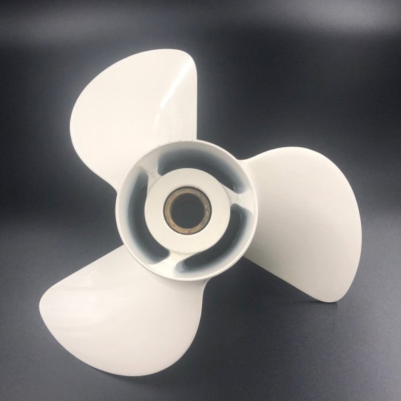 Гребной винт Yamaha 60-140, F70-F130 (3x13-1/4x16) Гребной винт Yamaha 60-140, F70-F130 (3x13-1/4x16)