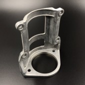 Крепление электростартера Suzuki DT40 (Suzuki) Крепление электростартера Suzuki DT40 (Suzuki)