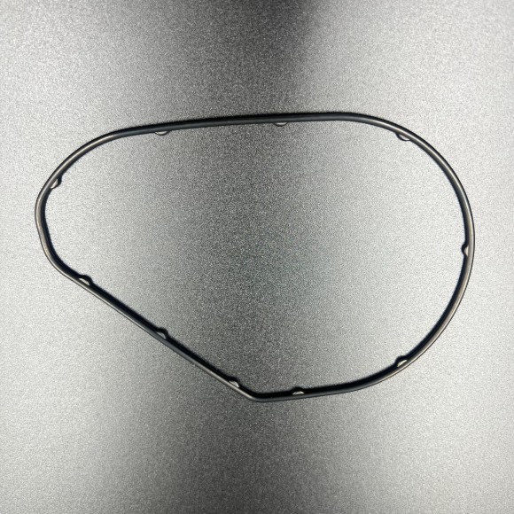 Прокладка (резиновое уплотнение) помпы охлаждения Yamaha VK10 (Yamaha) Прокладка (резиновое уплотнение) помпы охлаждения Yamaha VK10 (Yamaha)