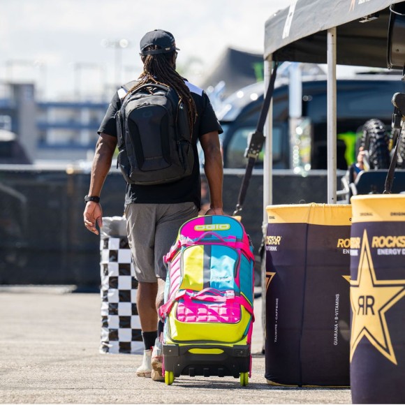 Сумка Ogio Rig 9800 на колесиках Miami vice Сумка Ogio Rig 9800 на колесиках Miami vice