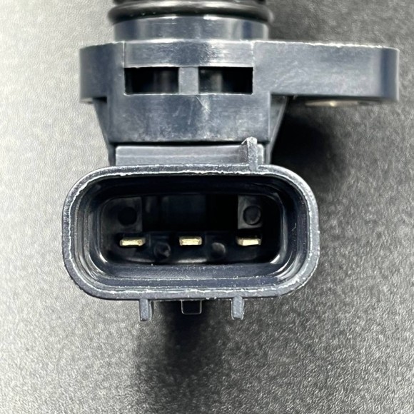 Датчик положения распредвала Suzuki DF 40-50, DF90-140 (PREMARINE) Датчик положения распредвала Suzuki DF 40-50, DF90-140 (PREMARINE)