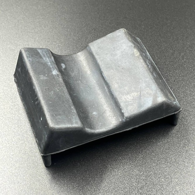 Демпфер лыжи снегохода Polaris (5521094) (SINERA)