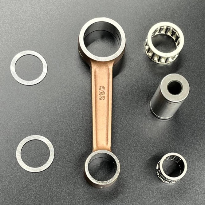 Шатунный комплект Suzuki DT20-30 (12161-96300-KIT) (KACAWA)