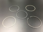 Кольца поршневые, комплект на один поршень Suzuki DF25-30 (STD) (Suzuki) Кольца поршневые, комплект на один поршень Suzuki DF25-30 (STD) (Suzuki)