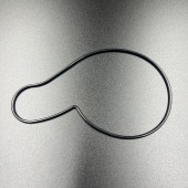 Прокладка (резиновое уплотнение) крышки помпы охлаждения Yamaha VK10 (Yamaha) Прокладка (резиновое уплотнение) крышки помпы охлаждения Yamaha VK10 (Yamaha)