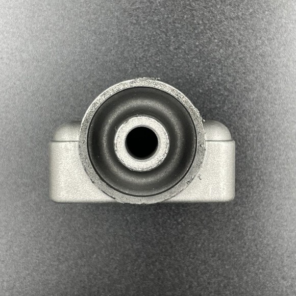 Демпфер опорный резиновый Yamaha 9.9-15 Old (Верхний) (Omax)