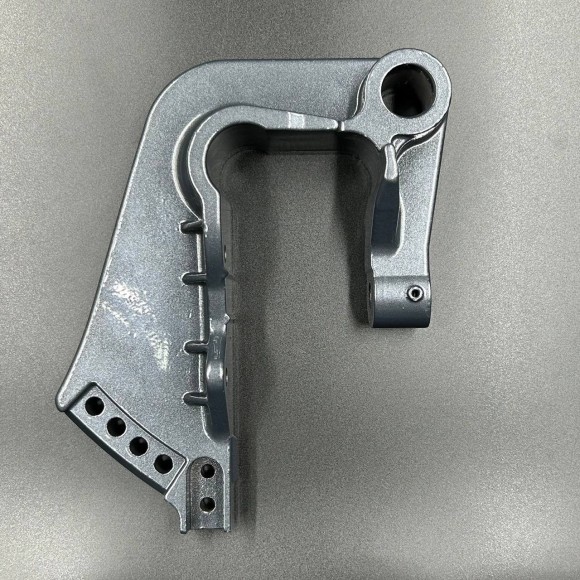 Струбцина подвески правая Yamaha 9.9-15, F9.9, FT9.9 (63V-43112-08-4D) (YUELANG) Струбцина подвески правая Yamaha 9.9-15, F9.9, FT9.9 (63V-43112-08-4D) (YUELANG)