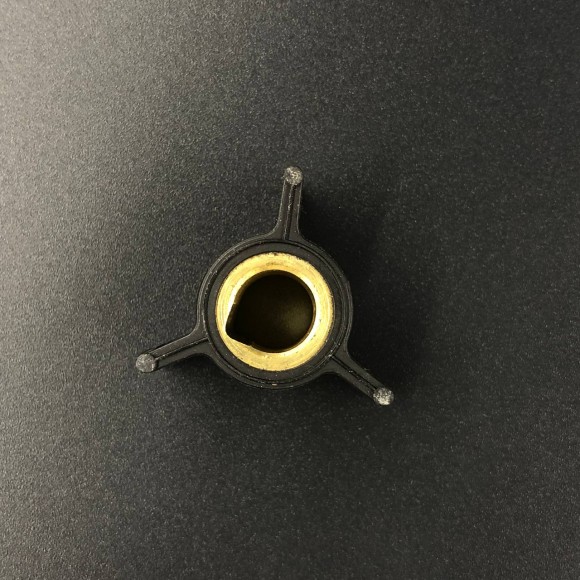 Крыльчатка помпы охлаждения JOHNSON/EVINRUDE 2.5 ('87-06)/3.5 ('87-06)/4 Ultra Excel (до '06) (PREMA Крыльчатка помпы охлаждения JOHNSON/EVINRUDE 2.5 ('87-06)/3.5 ('87-06)/4 Ultra Excel (до '06) (PREMA