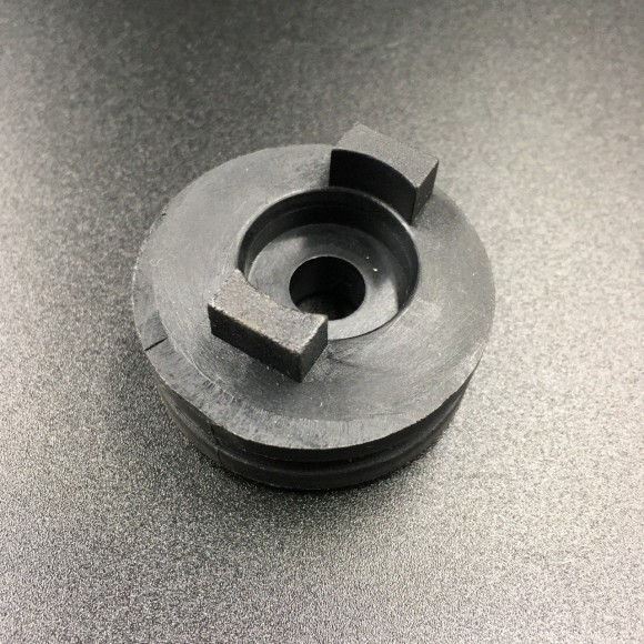 Корпус сальника тяги переключения скорости Yamaha 40-50, F30-60 (PREMARINE) Корпус сальника тяги переключения скорости Yamaha 40-50, F30-60 (PREMARINE)