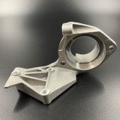 Крепление электростартера Yamaha 25-30 (PREMARINE) Крепление электростартера Yamaha 25-30 (PREMARINE)